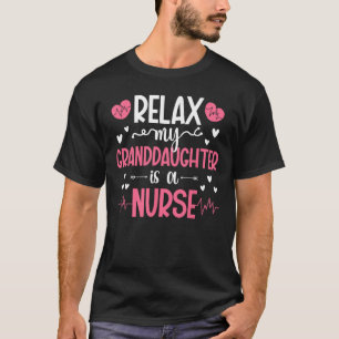 T-shirt Ma Petite-Fille Est Une Grand-Mère Infirmière D'Un