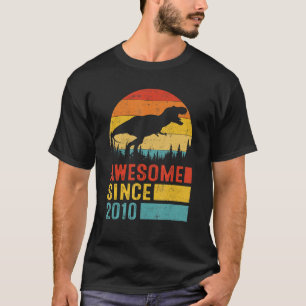 T-shirt Magnifique 12ème anniversaire depuis 2010 Saurus R
