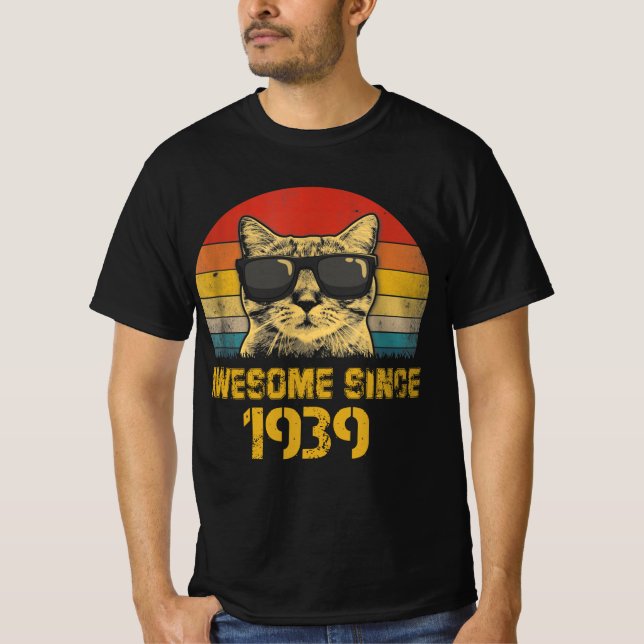 T-shirt Magnifique depuis 1939 Amoureux des chats Cadeau A (Devant)