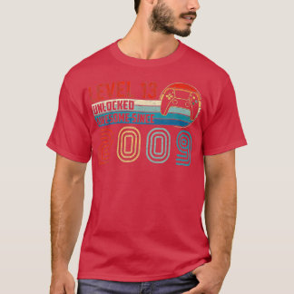 T-shirt Magnifique Depuis 2009 Niveau 13 Déverrouillé Vidé