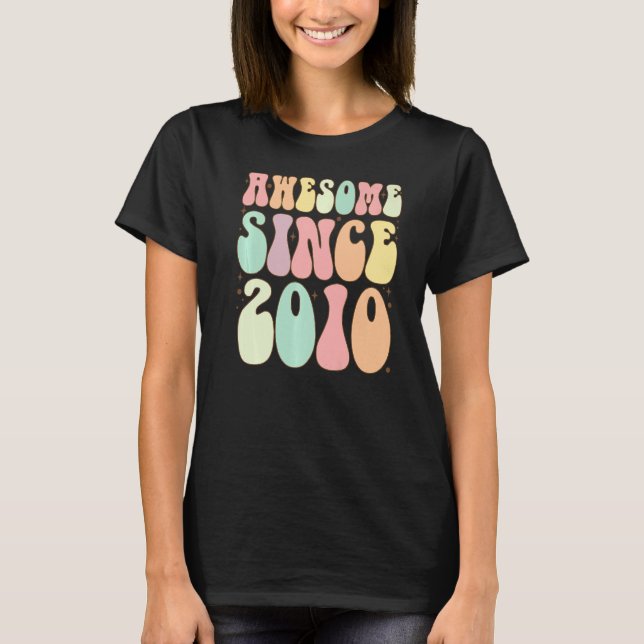 T-shirt Magnifique Depuis 2010 Anniversaire 12 Anniversair (Devant)
