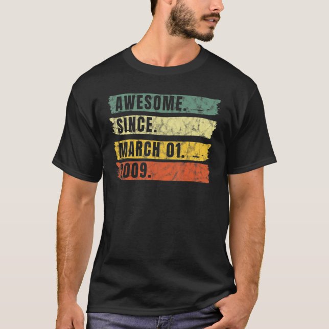 T-shirt Magnifique depuis mars 01 2009 Adolescent officiel (Devant)