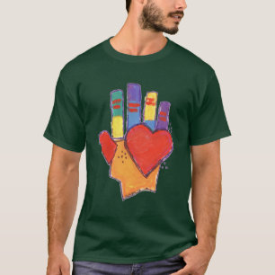 T-shirt Main et coeur par Bettigee