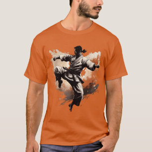 T-shirt Maître asiatique de katate en coup de pied tourné