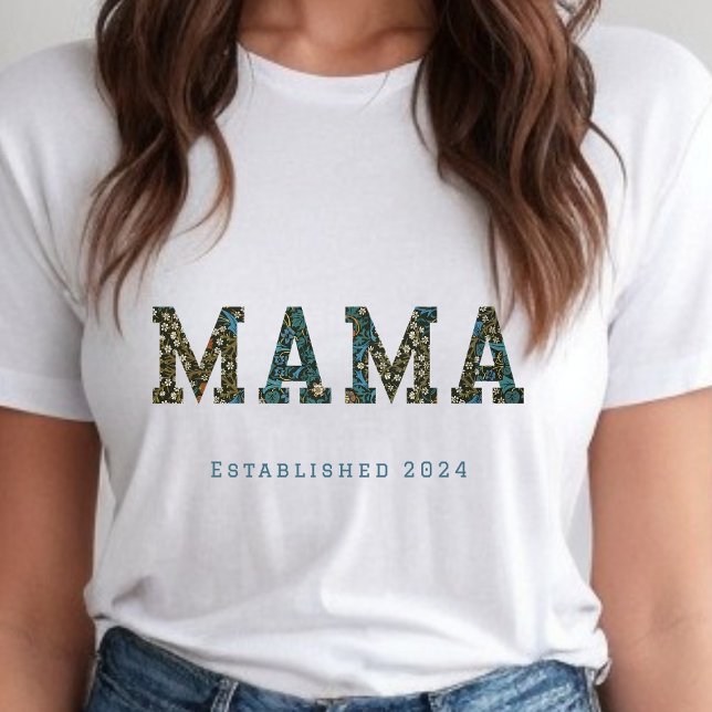 T-shirt Mama année customisée - tendance fleurie (MAMA t-shirt, customizable year. 
#generativecontent)