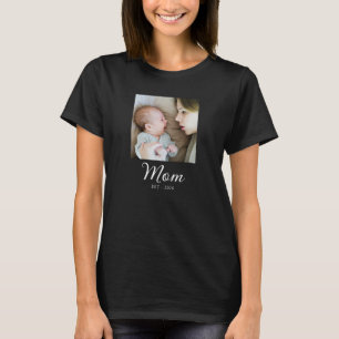 T-shirt Maman a établi la photo de la fête des mères