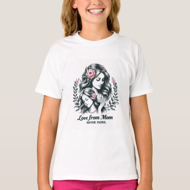 T-shirt Maman Amour Heart Graphic Tee (Devant)