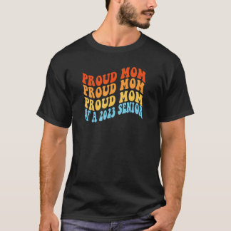 T-shirt Maman fière 2023 Senior pour femmes Rétro 70s Text
