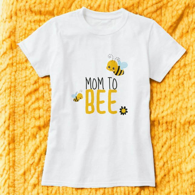 T-shirt Maman sera l'abeille et le Baby shower de fleurs (Mom to be Bee And Flower Baby Shower T-Shirt from Ricaso)