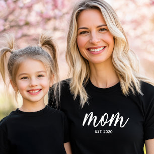 T-shirt Maman statut établi en écriture