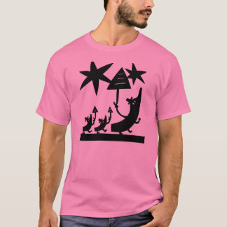 T-shirt Marche avec des parapluies un jour pluvieux en mai