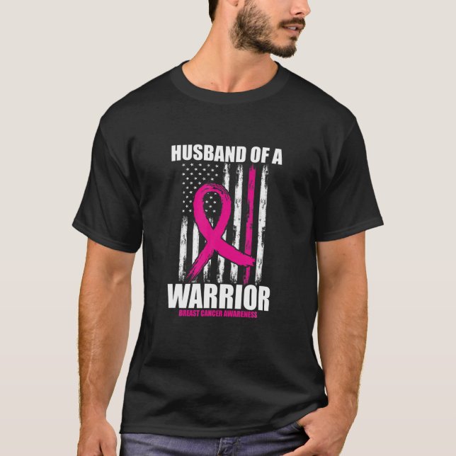 T-shirt Mari d'un guerrier Américain Drapeau Cancer du sei (Devant)