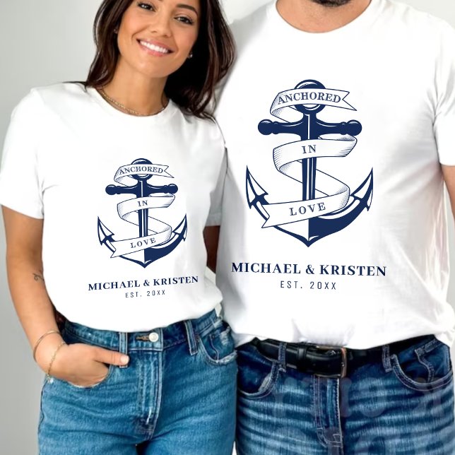 T-shirt Mariage à l'ancre blanche nautique  (Anchored in Love White Nautical Anchor Wedding T-Shirt
)
