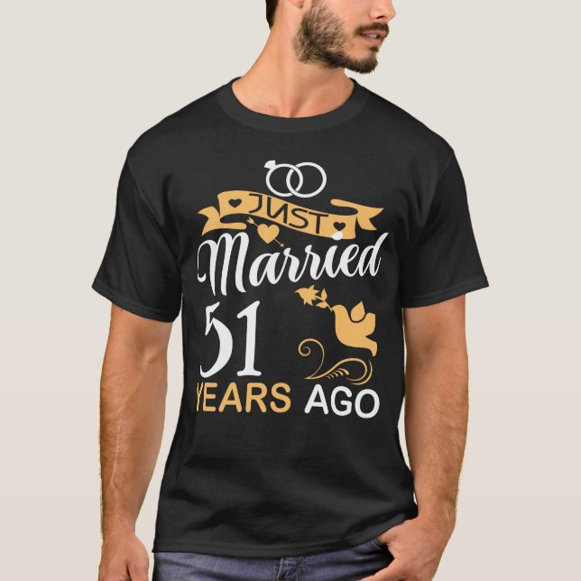 T-shirt Marié il y a 51 ans.51e anniversaire de Mariage (Devant)