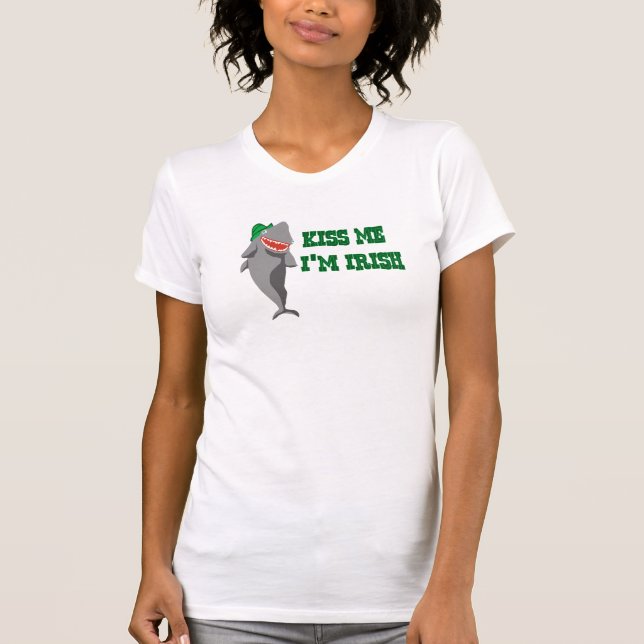 T-shirt McShark dit que "embrassez-moi que je suis (Devant)