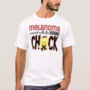 T-shirt Mélanome sali avec le poussin faux