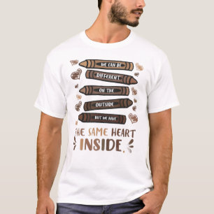 T-shirt Même coeur à l'intérieur du mois de l'histoire 
