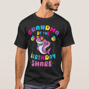 T-shirt Mémé de l'enfant fêté Shark Party Famille Tapis