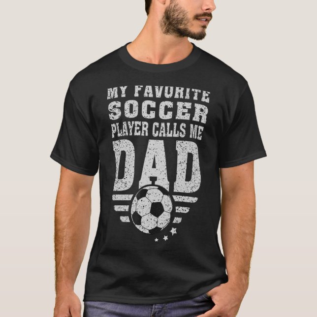 T-shirt Mens Mon Joueur De Football Favori M'Appelle Papa  (Devant)