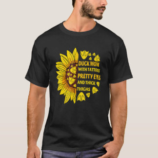 T-shirt Mère cane avec tatouages beaux yeux cuisses épaiss