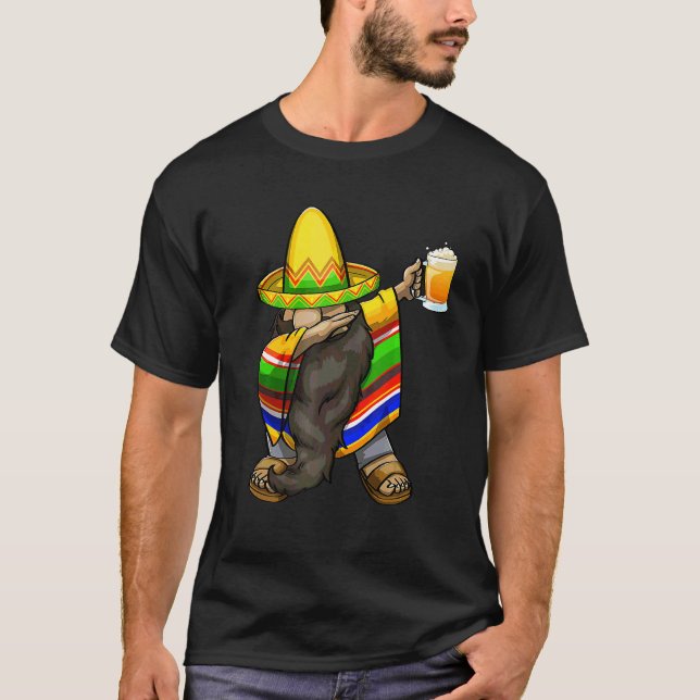 T-shirt Mexicain Dabbing Gnome Cinco De Mayo Poncho Sombre (Devant)