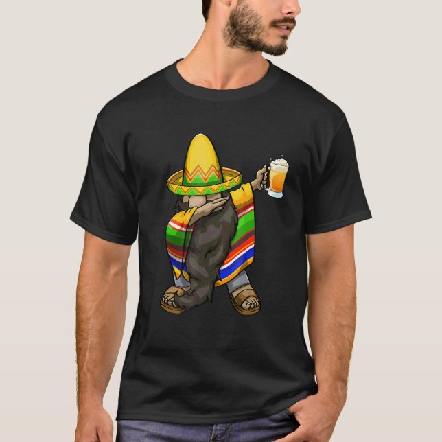 T-shirt Mexicain Dabbing Gnome Cinco De Mayo Poncho Sombre (Devant)