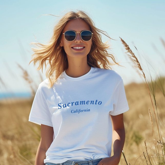 T - Shirt mit dem Namen des Staat und der Stadt (Von Creator hochgeladen)