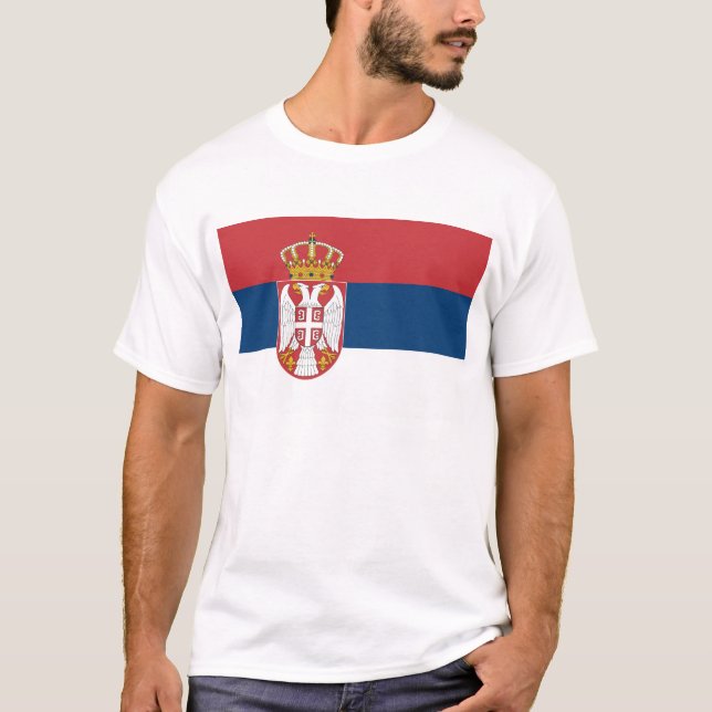 T Shirt mit der Flagge Serbiens (Vorderseite)