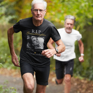 T-Shirt mit Gedenkfoto für Enkelin