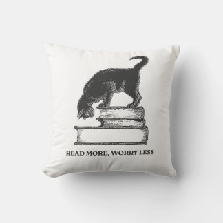 T-Shirt mit inspirierendem Zitat für Bücherliebhab Kissen