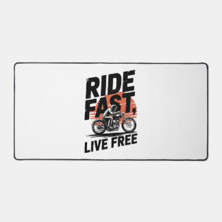 T - Shirt mit schnellem Live-Fahrrad Schreibtischunterlage