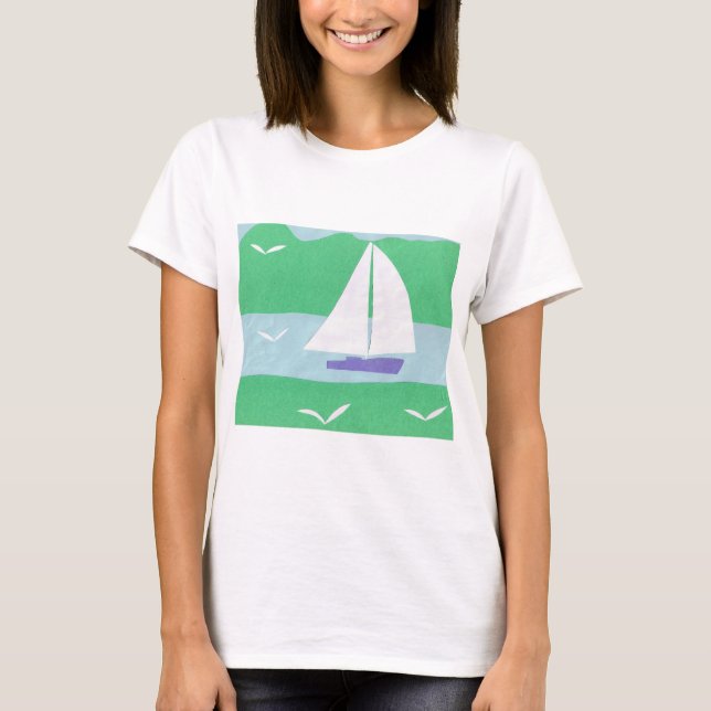 T - Shirt mit Segelboot und Bergdesign (Vorderseite)