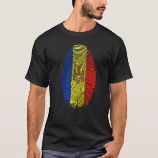 T-shirt Moldavie Drapeau Empreinte Il Est Dans Mon Adn Pou
