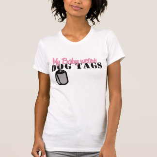 T-shirt Mon bébé porte des étiquettes de chien