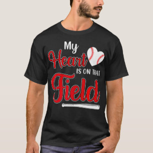 T-shirt Mon coeur est sur ce terrain de baseball softball 