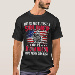 T-shirt Mon Petit-Fils Est Un Héros Soldat Fière Grand-Pèr