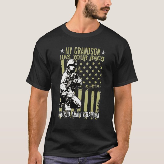 T-shirt Mon Petit-Fils Soldat A Votre Arrière Fière Armée  (Devant)