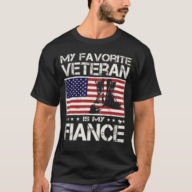 T-shirt Mon Vétérinaire Préféré Est Mon Fiancé USA Drapeau (Devant)