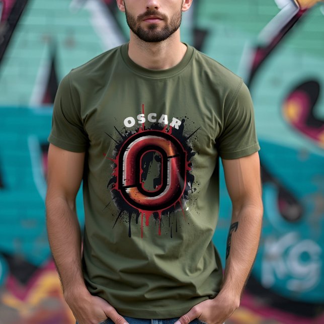 T-shirt Monogramme de peinture "O" de pulvérisation urbain (Créateur téléchargé)