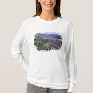 T-shirt Montagnes et fleurs sauvages dans un pré alpin, 2