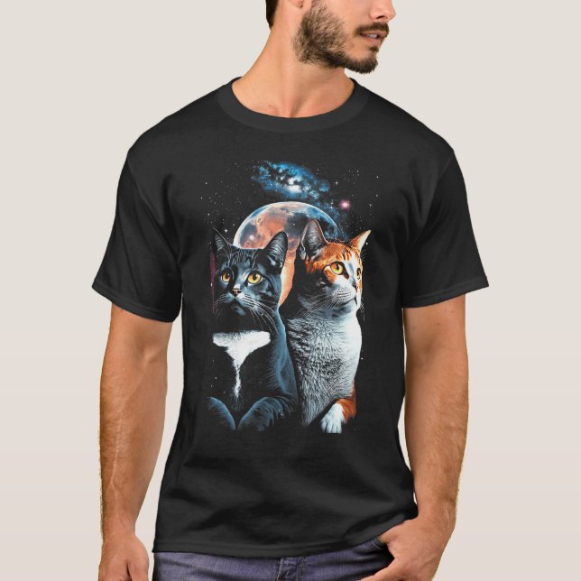 T-shirt Moonlit Whiskers A Mystical Encounter of Two Cats (Devant)