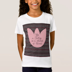 T-Shirt Motif Tulipe rose simple avec arrière - plan foncé