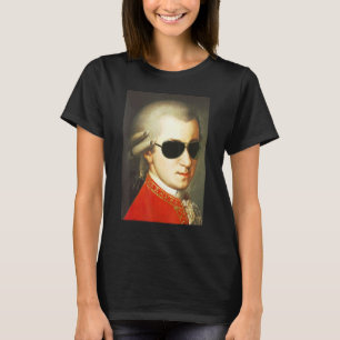 T-shirt Mozart porte des lunettes de soleil
