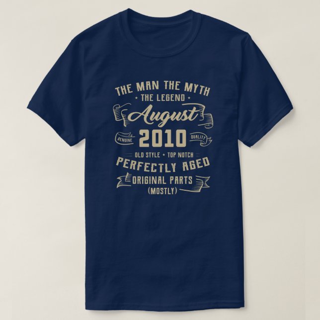 T-shirt Mythe de l'homme masculin Légende Août 2010 12e an (Design devant)