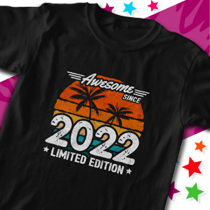 T-shirt Né 2022 Limited Edition Retro Awesome depuis 2022