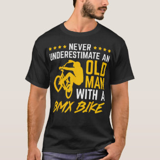 T-shirt Ne jamais sous-estimer un vieil homme avec un vélo