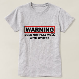 T-shirt Ne joue pas bien… les chemises de couleur claire
