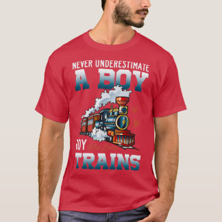 T-shirt Ne Sous-Estimez Jamais Un Garçon Qui Aime Les Trai