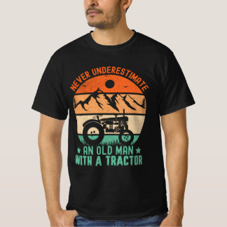 T-shirt ne sous-estimez jamais un vieil homme avec un trac