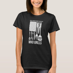 T-shirt ne sous-estimez jamais un vieil homme qui grillent